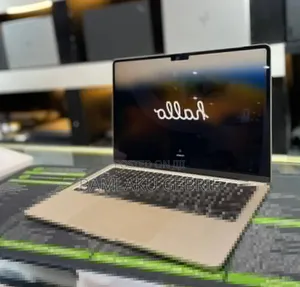 New Laptop Apple MacBook Air 2024 M3 13-Inch 8GB Apple M3 SSD 256GB