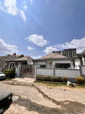 Furnished 5bdrm Villa in Ayat Compaund, Yeka for sale