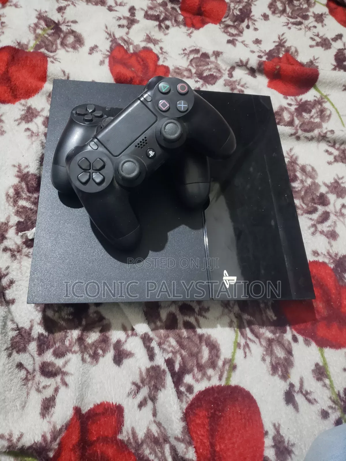 Almost New Jealberak Palystation 4 From Iconic Palystation