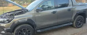 Toyota Hilux 2021 Black
