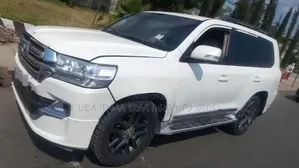 Toyota Land Cruiser 2012 Off white