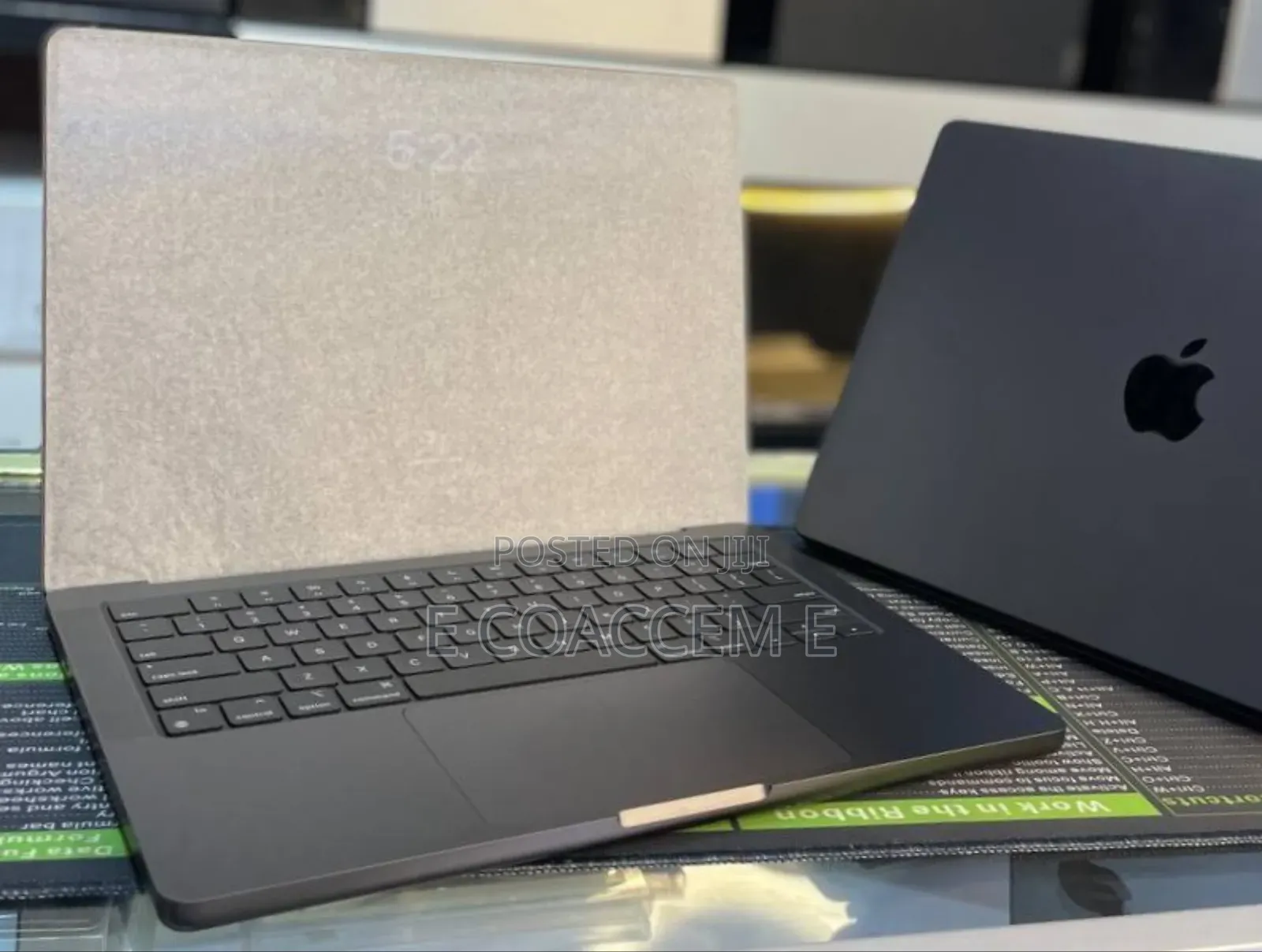 New Laptop Apple MacBook 64GB Apple M3 Max SSD 1T