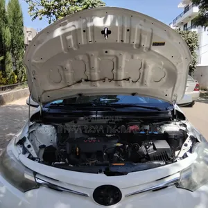 Toyota Yaris 2013 White