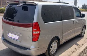 Hyundai Starex 2015 Silver