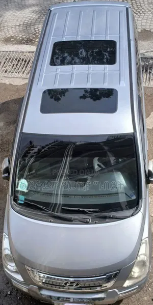 Hyundai Starex 2015 Silver