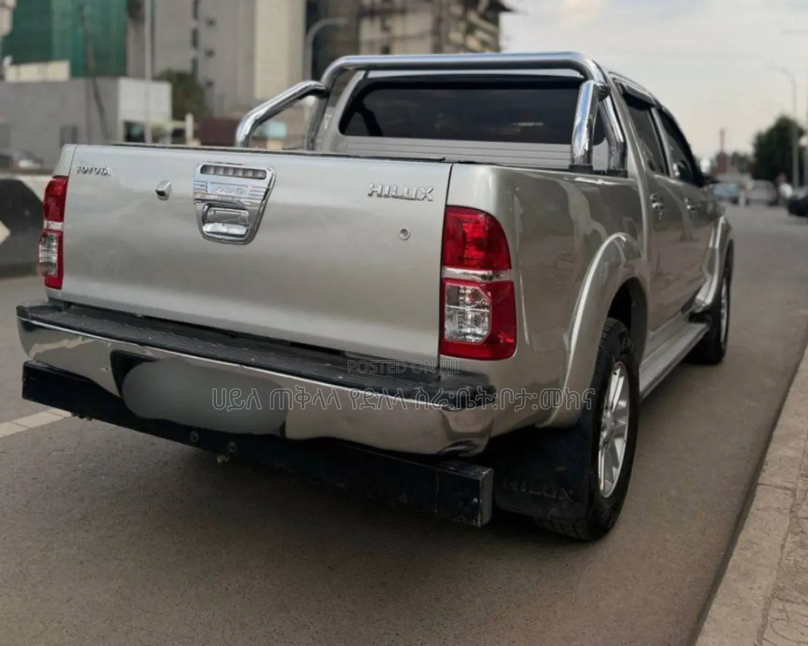 Toyota Hilux 2013 Gold