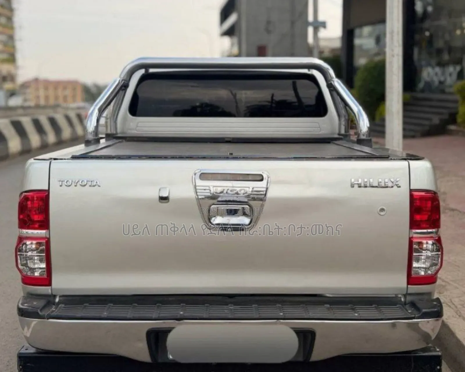 Toyota Hilux 2013 Gold