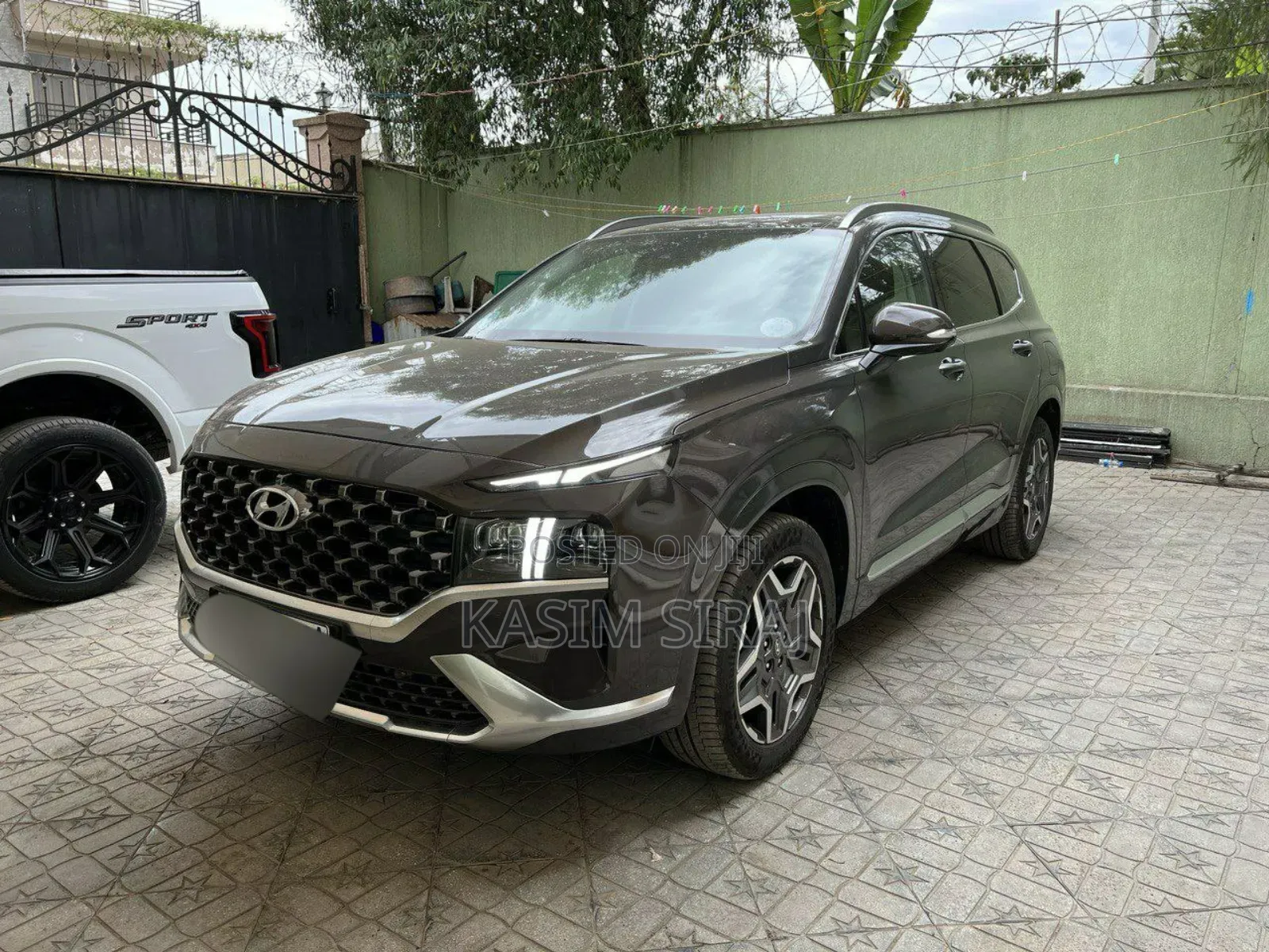 Hyundai Santa Fe Hybrid Limited AWD 2023 Gray