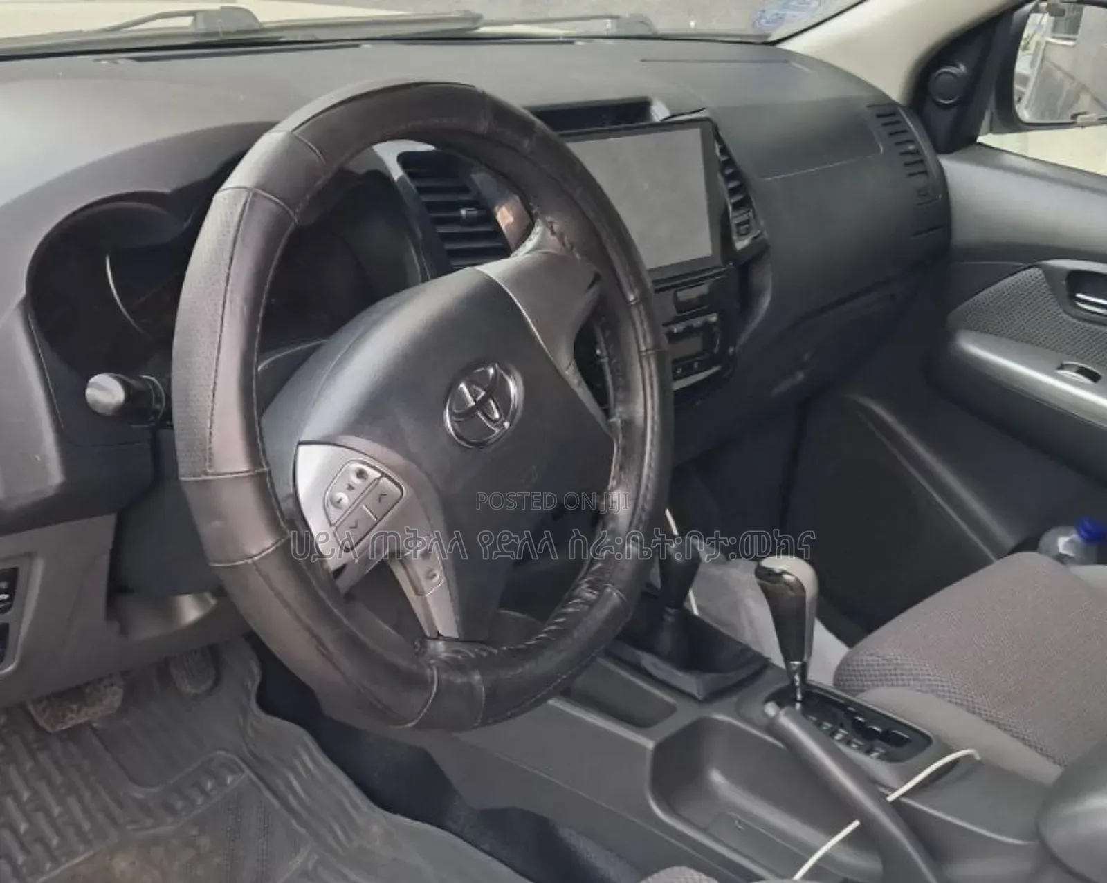 Toyota Hilux 2013 Silver