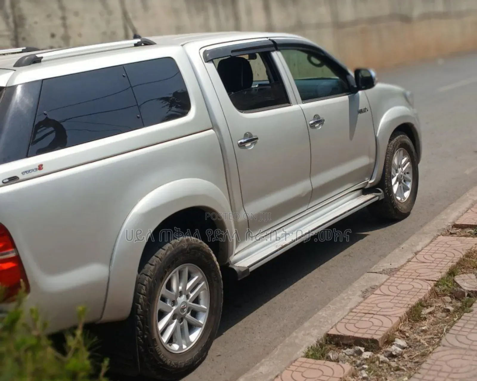 Toyota Hilux 2013 Silver