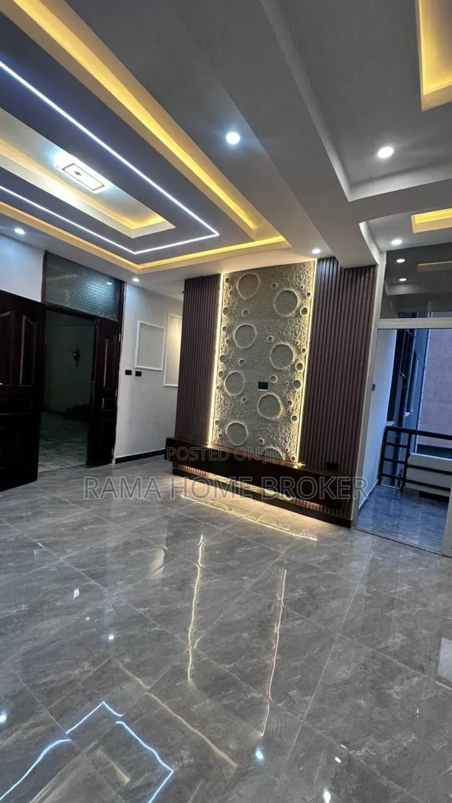 Furnished 3bdrm Condo in አያት 40/60 ዘመናዊ, Yeka for sale