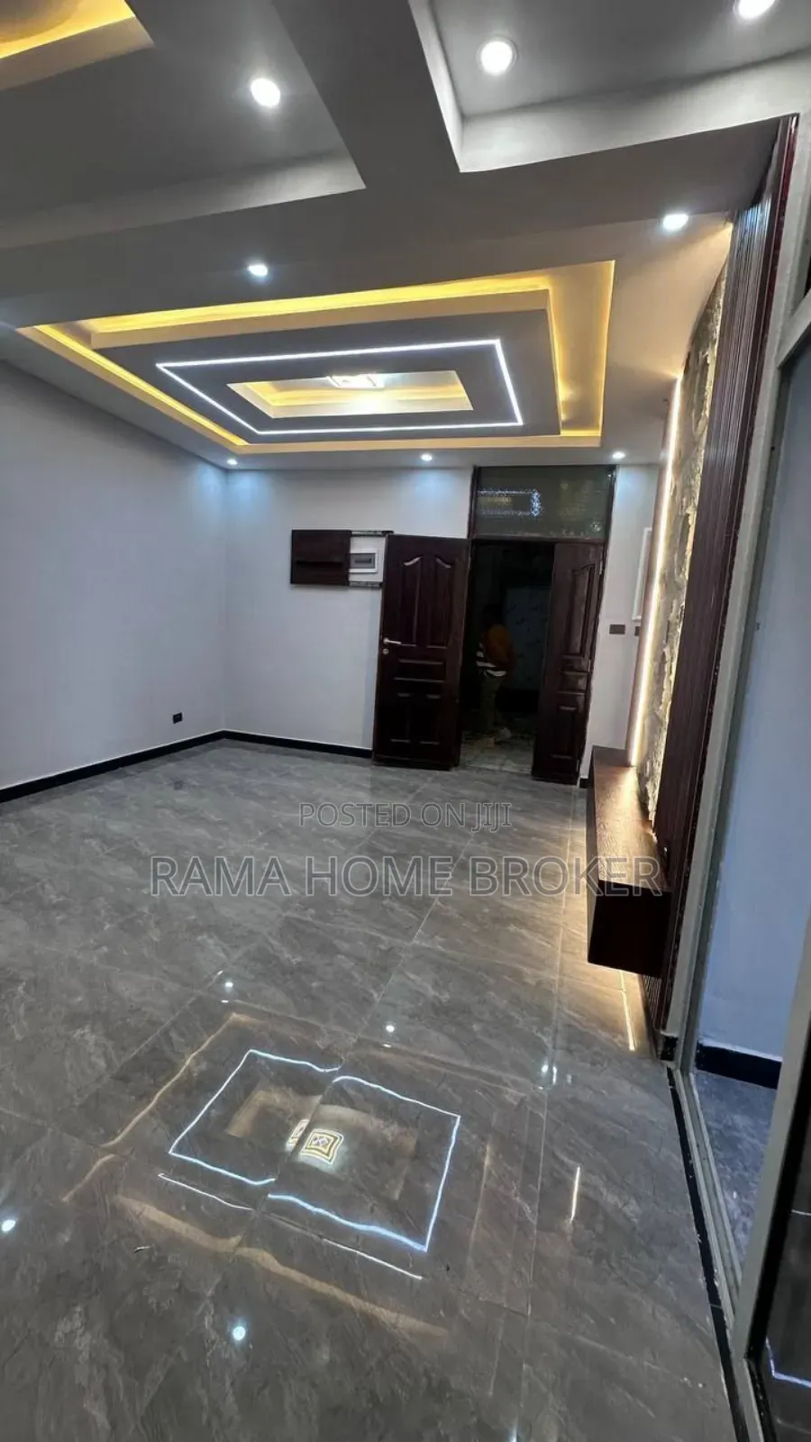 Furnished 3bdrm Condo in አያት 40/60 ዘመናዊ, Yeka for sale