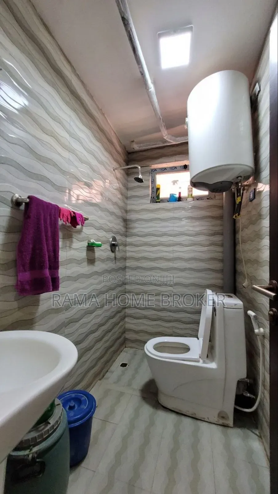 Furnished 3bdrm Condo in መገናኛ 40/60 ኮንዶሚኒየም, Yeka for sale