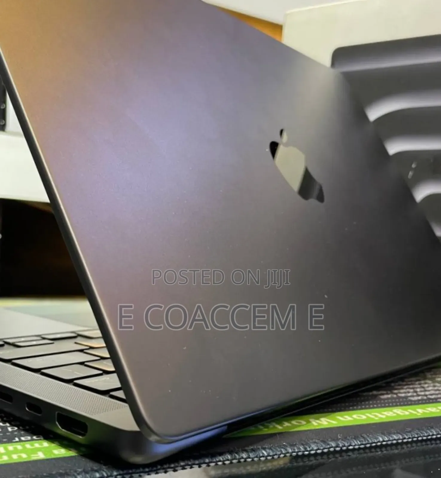 New Laptop Apple MacBook 48GB Apple M4 Pro SSD 512GB