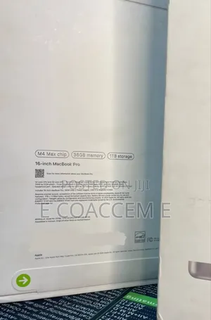 New Laptop Apple MacBook 32GB Apple M4 Max SSD 1T