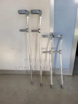 Crutches for Adults囧手levels of Height + 4 Levels of Grip