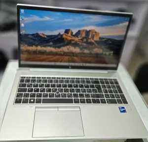 New Laptop HP 16GB Intel Core I7 SSD 512GB