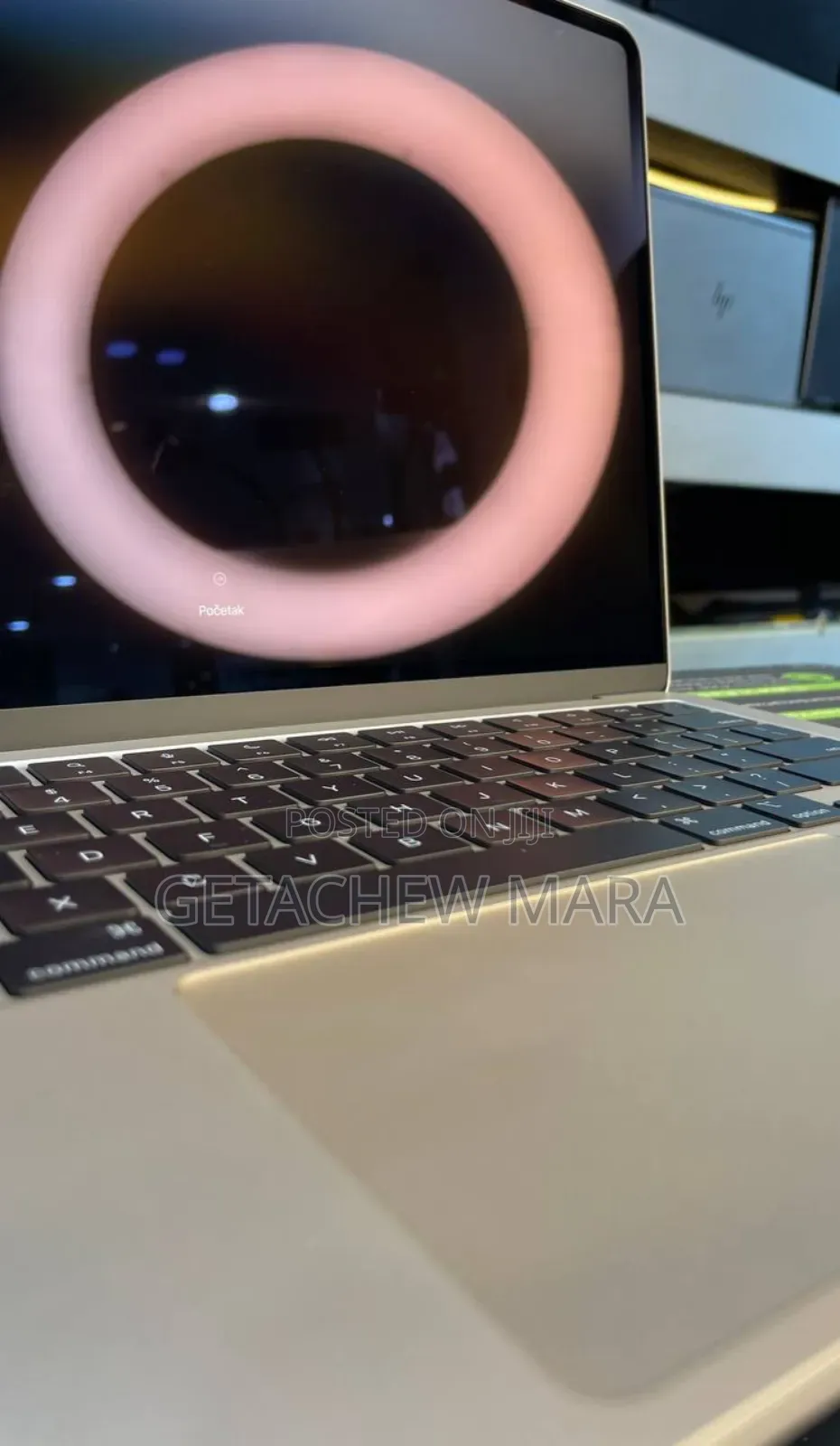 New Laptop Apple MacBook Air 2024 M3 13-Inch 8GB Intel SSD 256GB