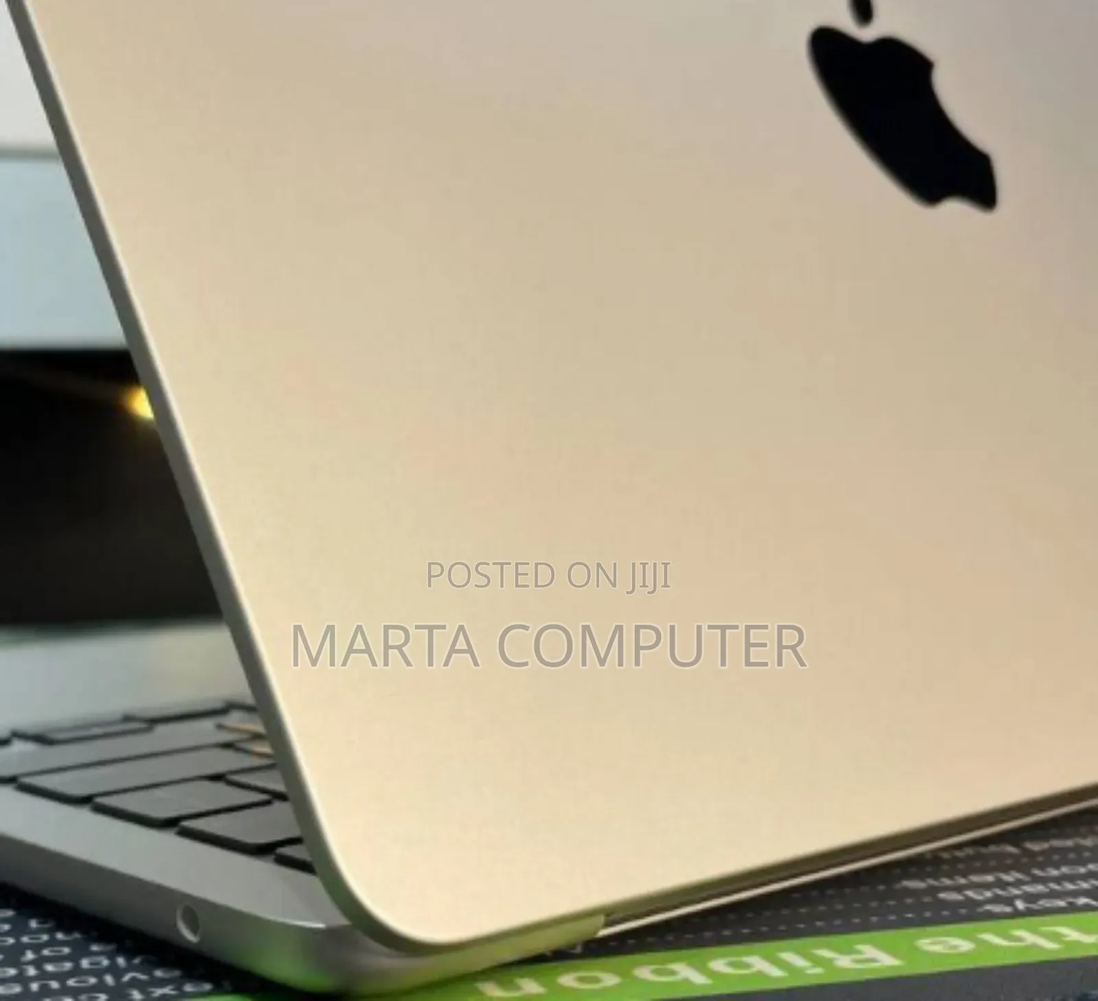 New Laptop Apple MacBook Air 2024 M3 13-Inch 8GB Apple M3 SSD 256GB