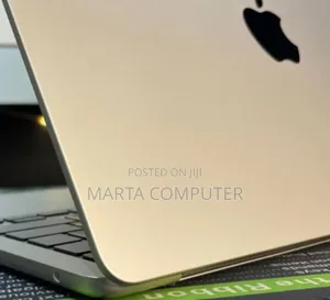 New Laptop Apple MacBook Air 2024 M3 13-Inch 8GB Apple M3 SSD 256GB