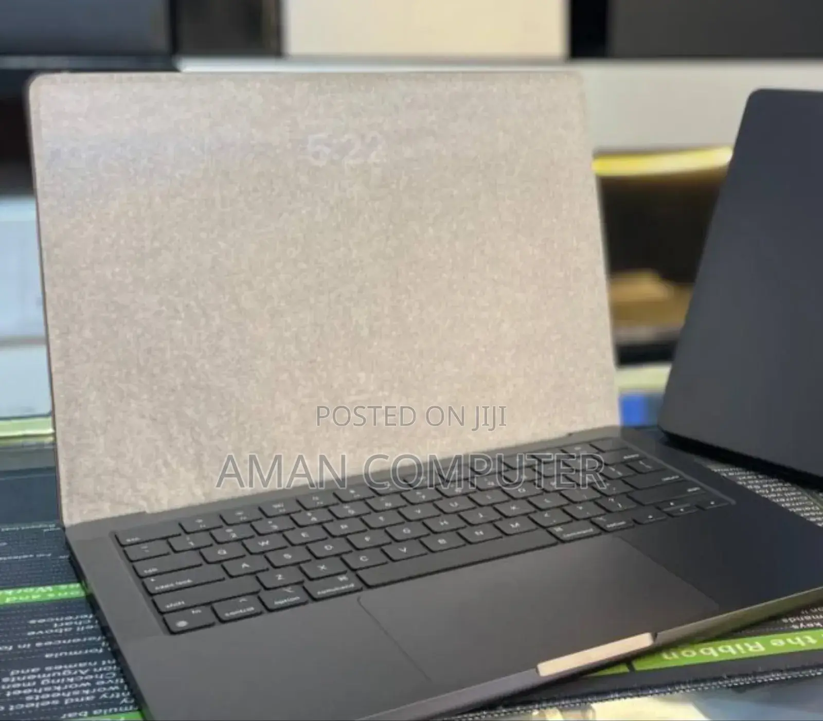 New Laptop Apple MacBook Pro 2023 M3 Max 14-Inch 64GB Apple M3 SSD 1T