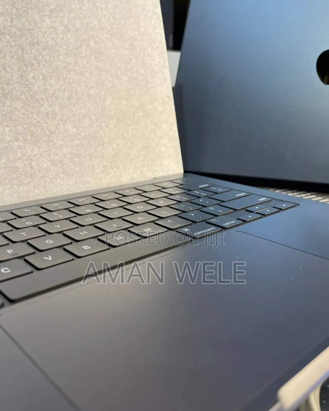 New Laptop Apple MacBook Pro 2023 M3 Max 14-Inch 64GB Apple M3 SSD 1T