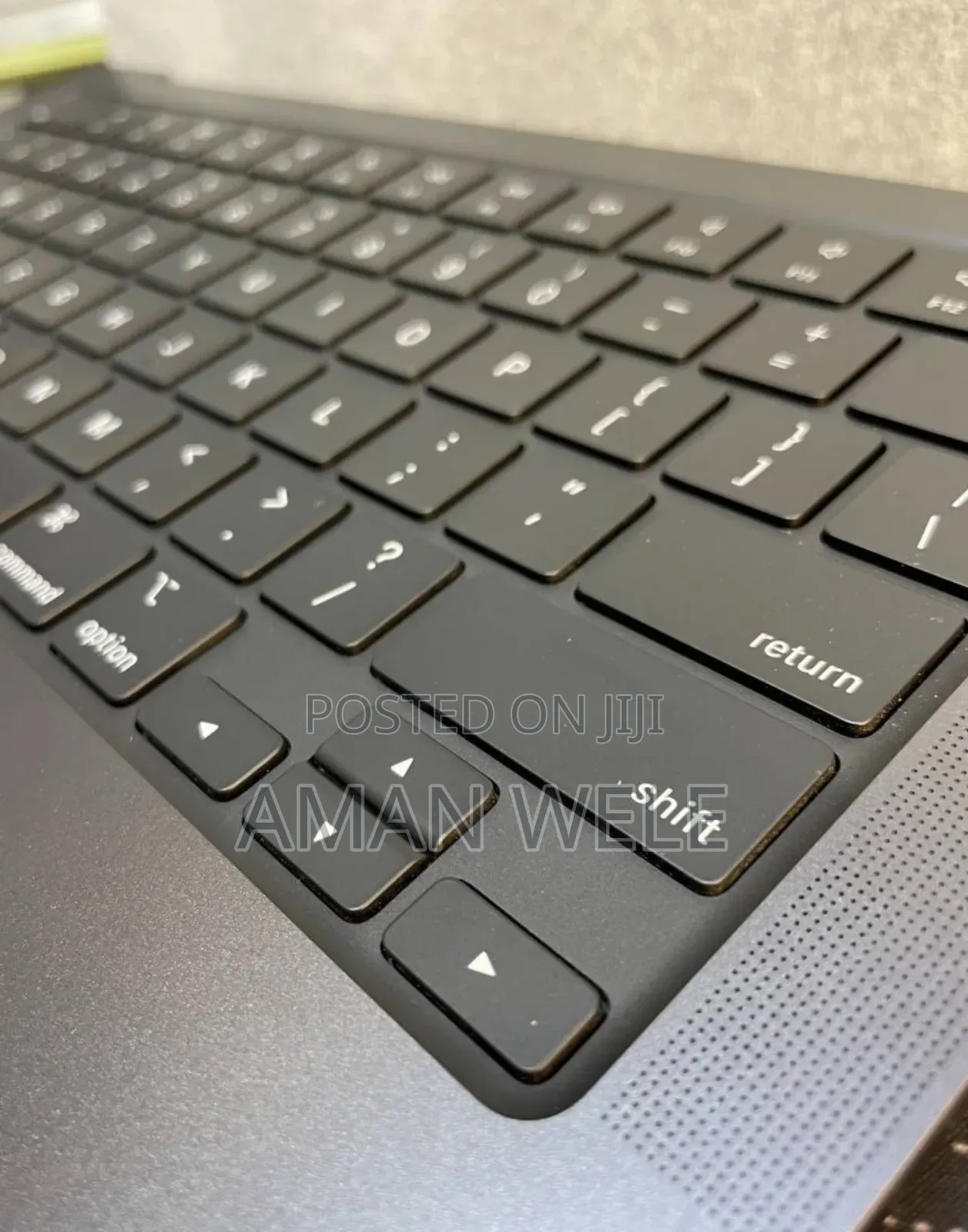 New Laptop Apple MacBook Pro 2023 M3 Max 14-Inch 64GB Apple M3 SSD 1T