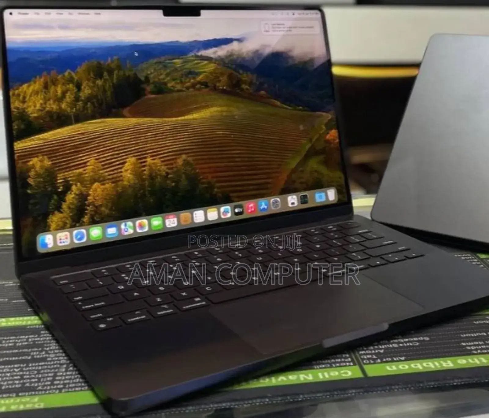 New Laptop Apple MacBook Pro 2023 M3 Max 14-Inch 64GB Apple M3 SSD 1T