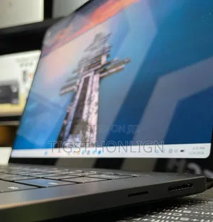 New Laptop Microsoft Surface 16GB Intel Core I7 SSD 512GB