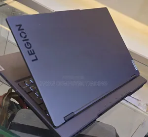 New Laptop Lenovo Legion 5 16GB AMD Ryzen 7 SSD 1T
