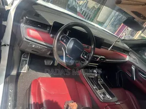 Jetour X70 Plus 2022 White