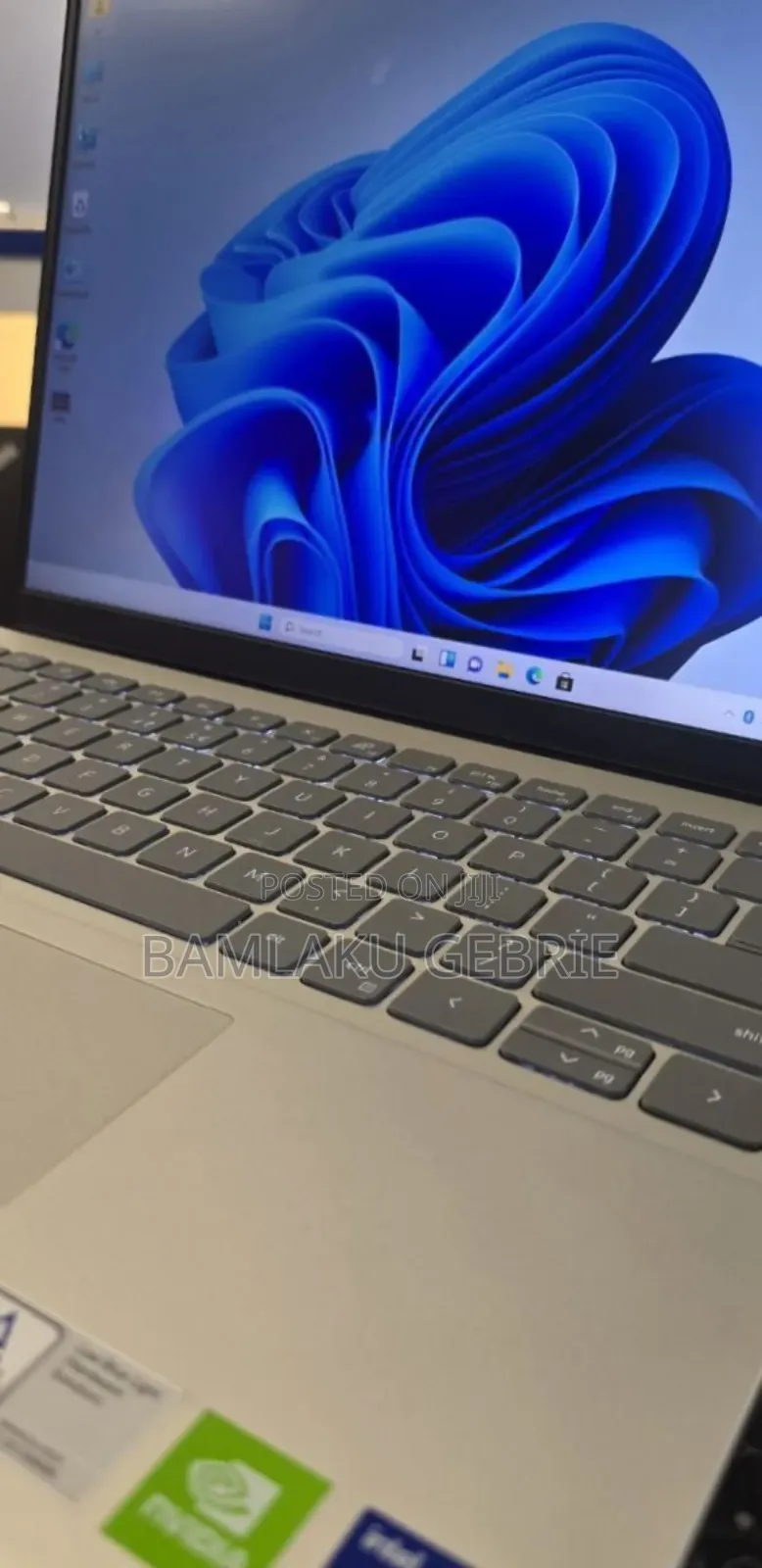 New Laptop Dell Inspiron 15 16GB Intel Core I7 SSD 512GB