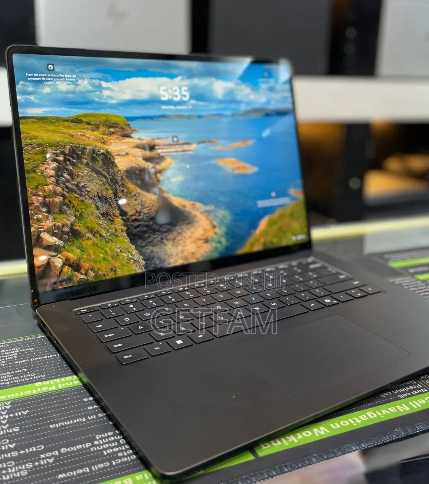 New Laptop Microsoft Surface 16GB Intel Core I7 SSD 512GB