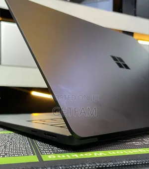 New Laptop Microsoft Surface 16GB Intel Core I7 SSD 512GB