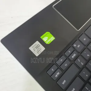 New Laptop Dell Vostro 13 5370 8GB Intel Core I5 SSD 256GB