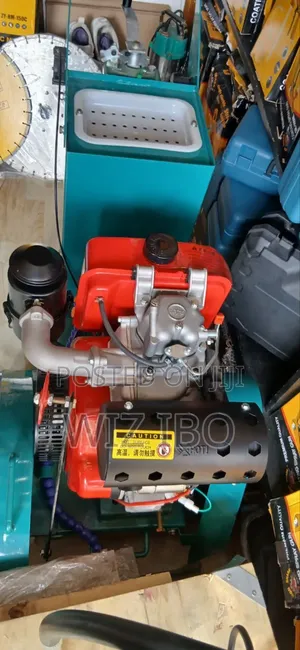 Aspalt Cutter Machin