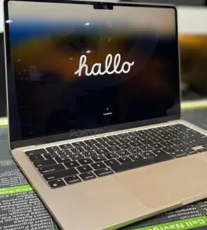 New Laptop Apple MacBook Air 2024 M3 13-Inch 8GB Apple M3 SSD 256GB