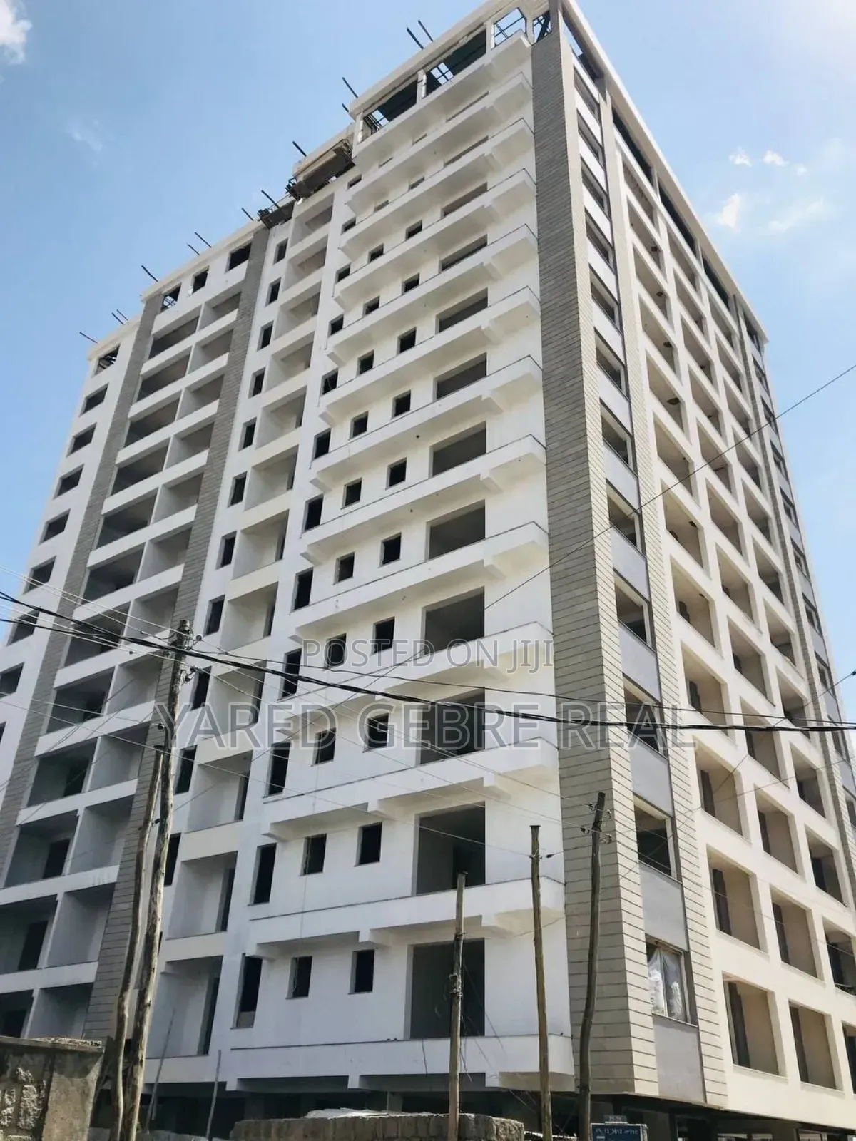 3bdrm Apartment In Cmc:የተባበሩት በካሬ, Bole For Sale