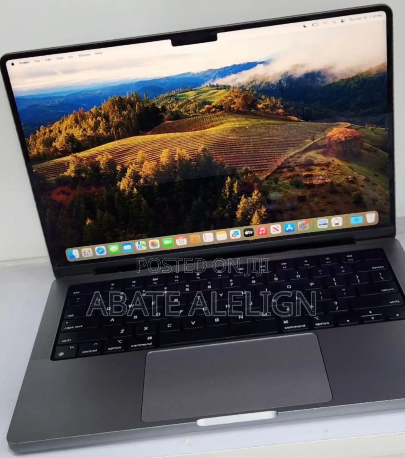 New Laptop Apple MacBook Pro M1 16GB Apple M1 Pro SSD 512GB