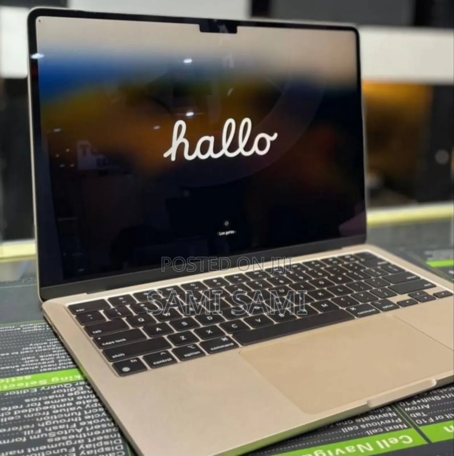 New Laptop Apple MacBook Air 2024 M3 13-Inch 8GB Apple M3 SSD 256GB