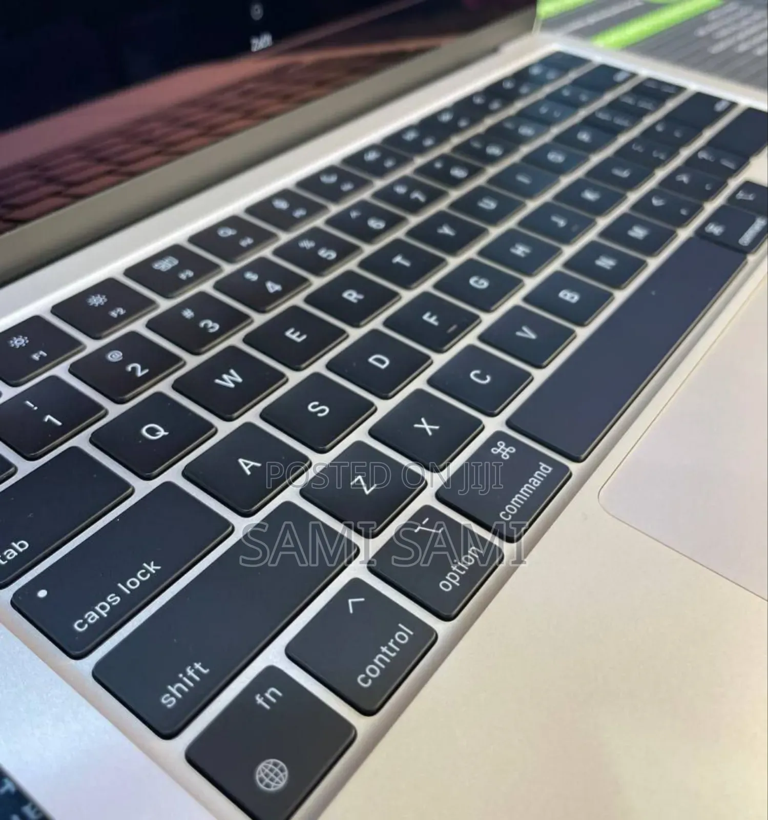 New Laptop Apple MacBook Air 2024 M3 13-Inch 8GB Apple M3 SSD 256GB