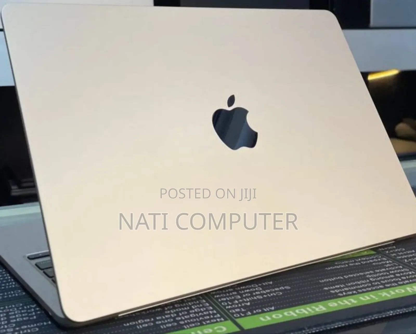 New Laptop Apple MacBook Air 2024 M3 13-Inch 8GB Apple M3 SSD 256GB