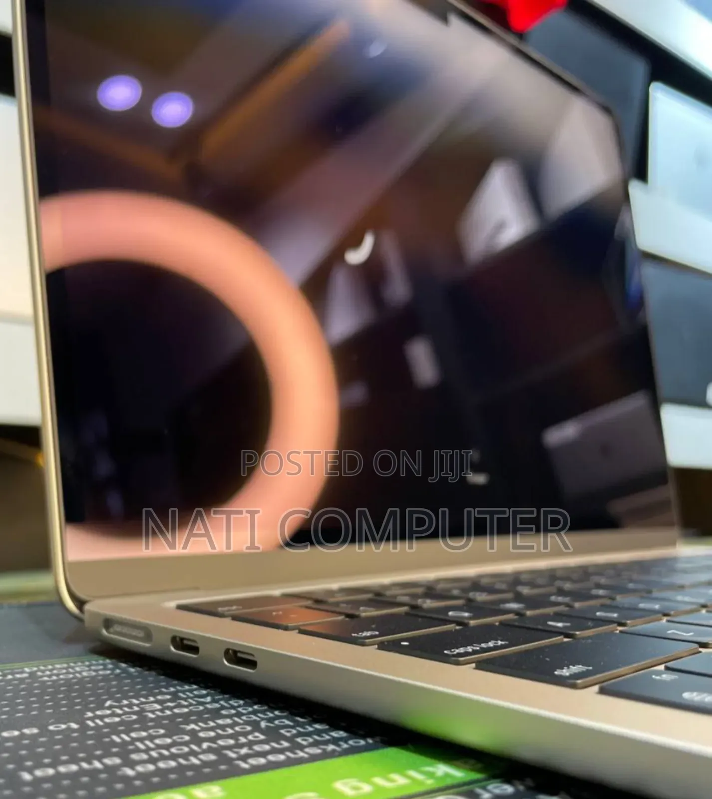 New Laptop Apple MacBook Air 2024 M3 13-Inch 8GB Apple M3 SSD 256GB