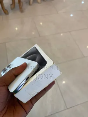 New Apple iPhone 15 Pro Max 256 GB White