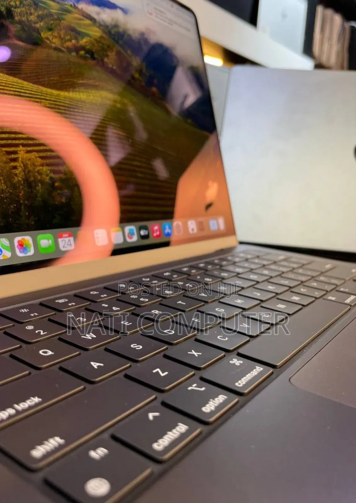 New Laptop Apple MacBook Pro 2023 M3 14-Inch 64GB Apple M3 Pro SSD 1T