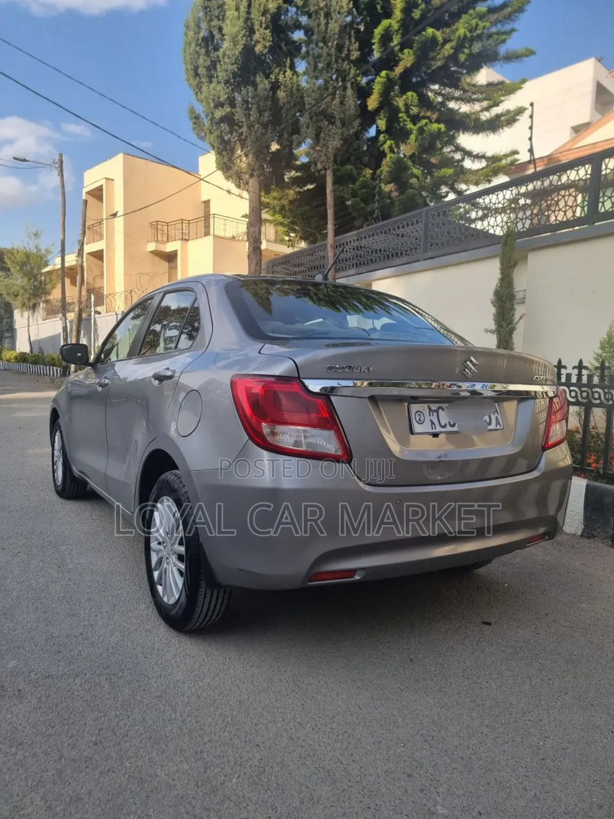 Suzuki Dzire 2023 Gray