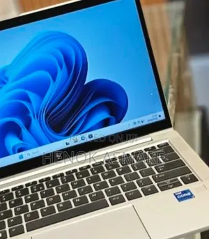 New Laptop HP EliteBook 830 G8 16GB Intel Core i7 SSD 512GB