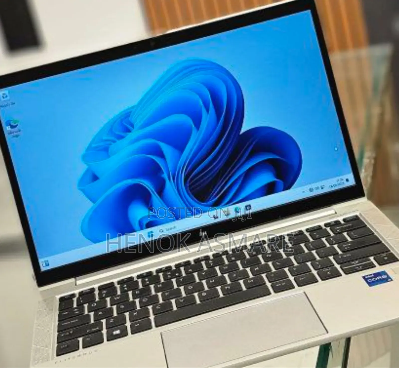 New Laptop HP EliteBook 830 G8 16GB Intel Core i7 SSD 512GB