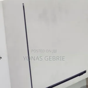 New Laptop Apple MacBook Air 16GB Apple M4 SSD 256GB