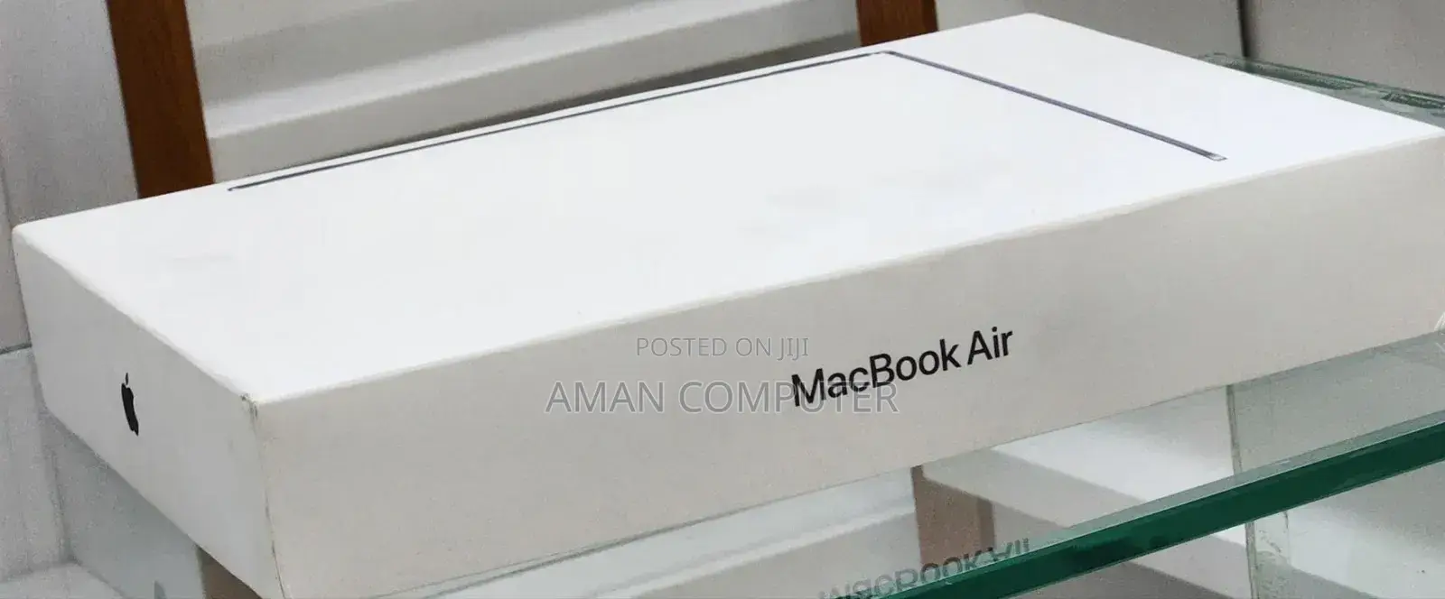 New Laptop Apple MacBook Air 2025 M4 13-Inch 16GB Apple M4 SSD 256GB